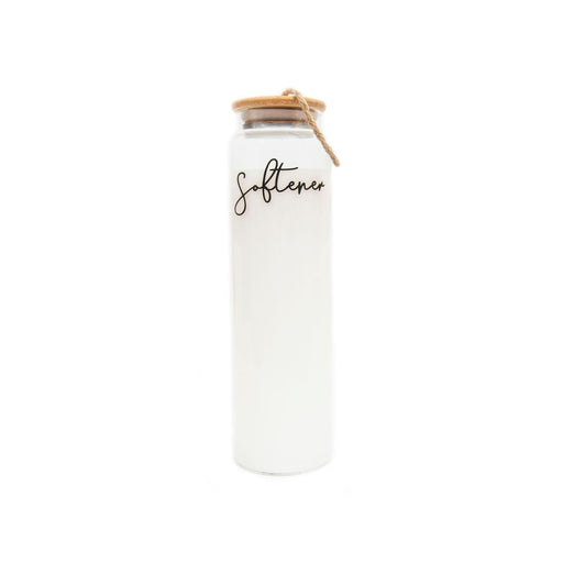 Store your liquids in style with our 1L glass bottle with bamboo twine lid. It is the perfect addition for a more organised laundry. 