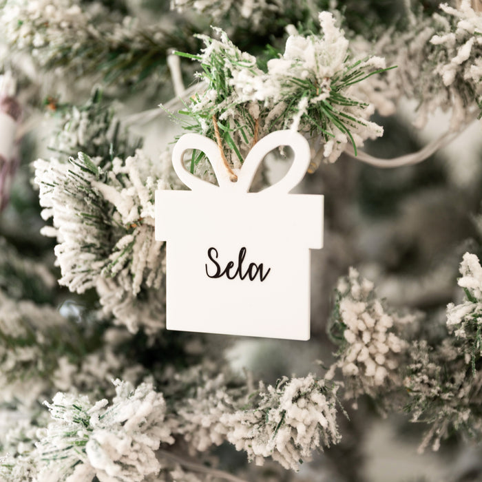Personalised Christmas Gift Box Acrylic Baubles (with label) - Little Label Co Australia - The Home of Organisation For Kitchen, Bathroom, Laundry & More